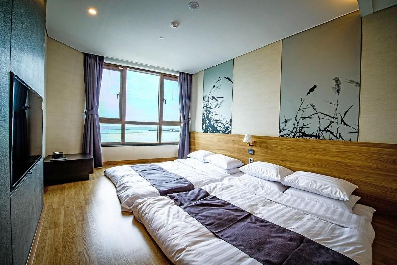 Utop Ubless Hotel Jeju image