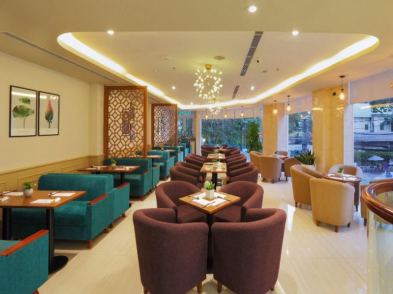 Golda Hotel image