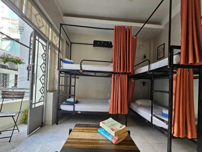 Long Hostel image