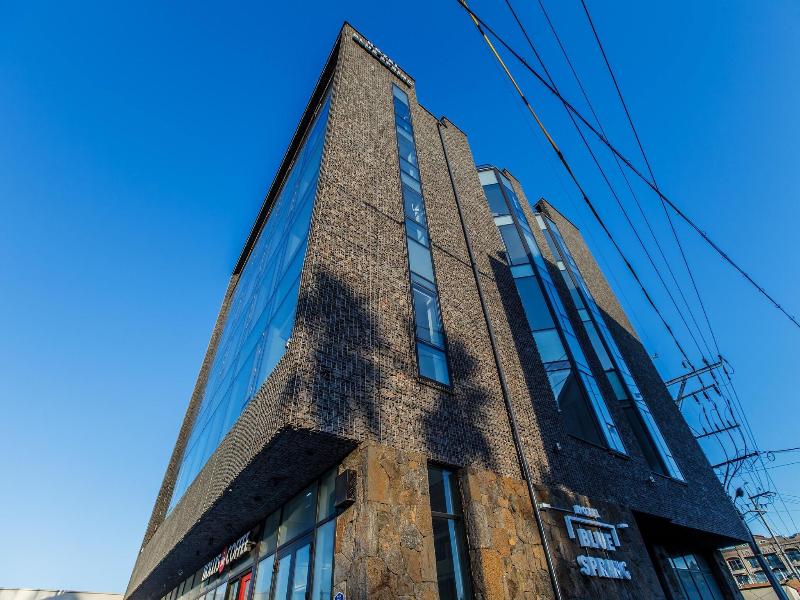 Bluespring Boutique Hotel