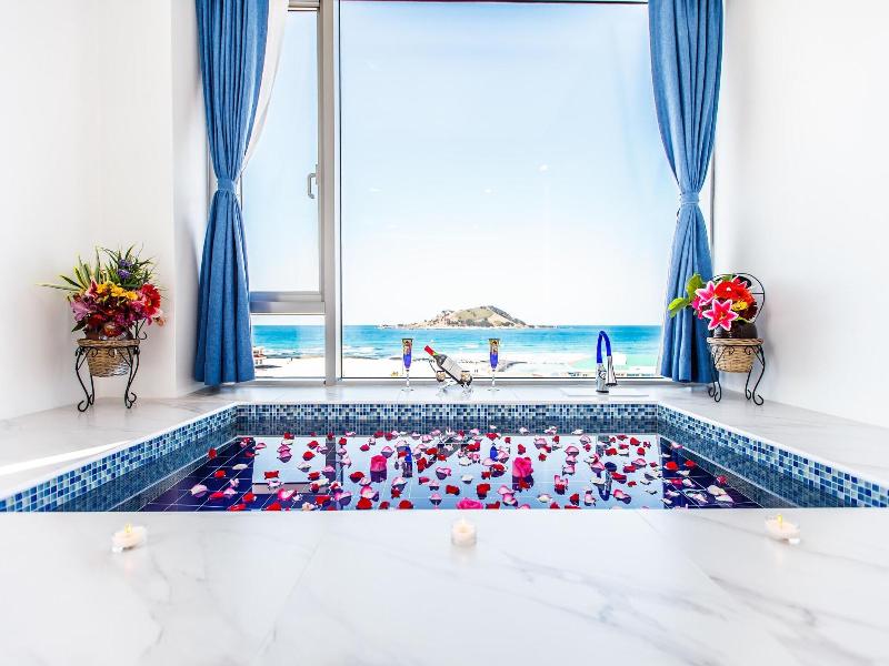Bluespring Boutique Hotel