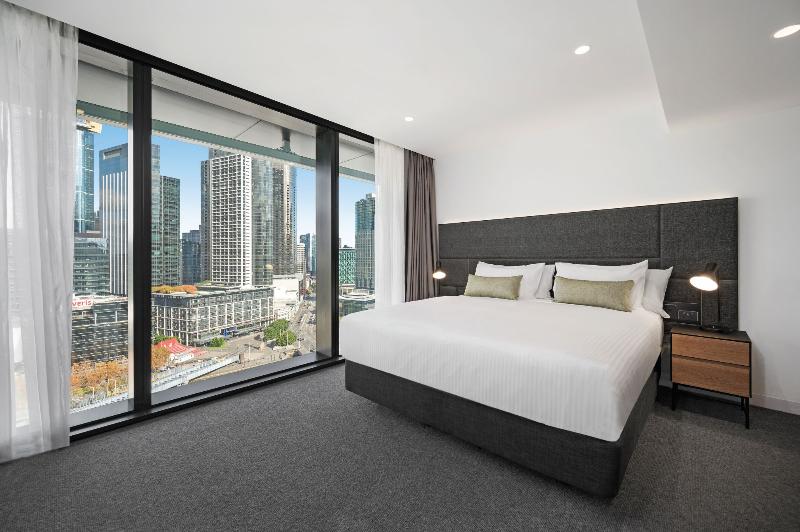Vibe Hotel Melbourne image