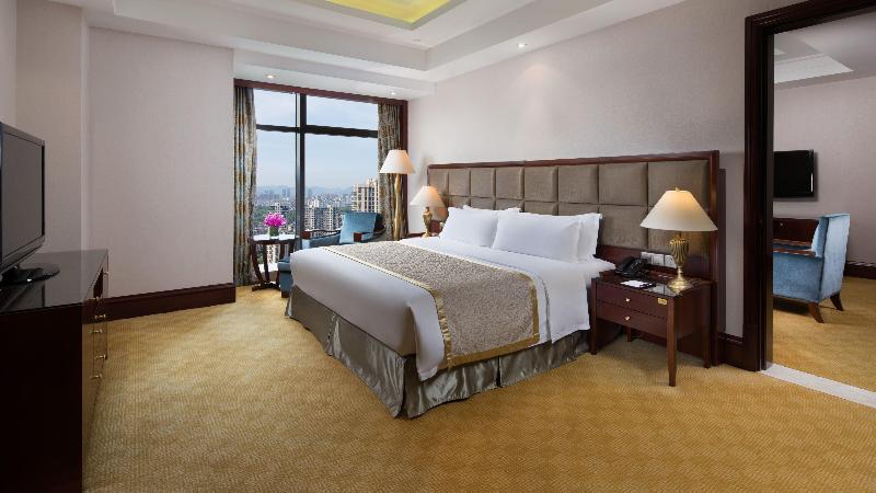 Crowne Plaza Deqing Moganshan image