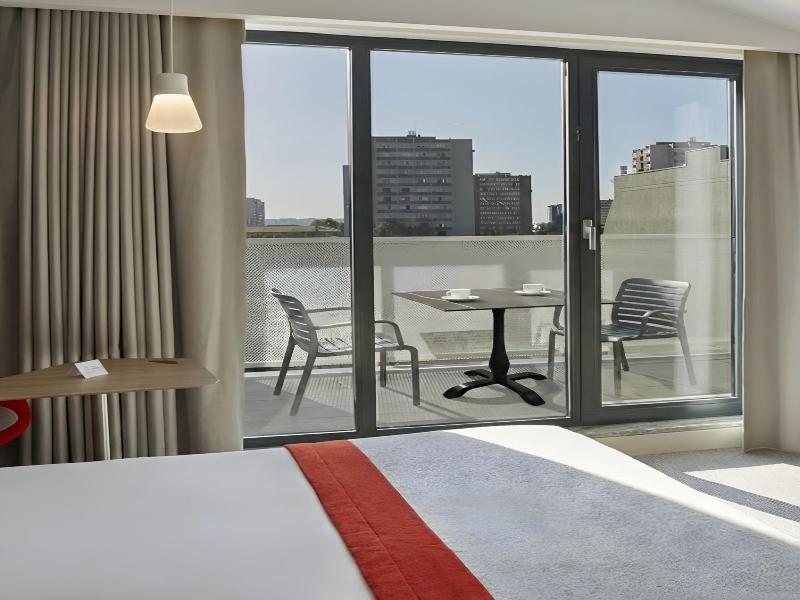 Holiday Inn Express Istanbul  Atakoy Metro image