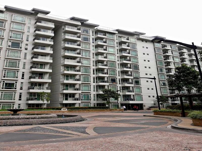 Favila Condotel 150 Newport Boulevard image
