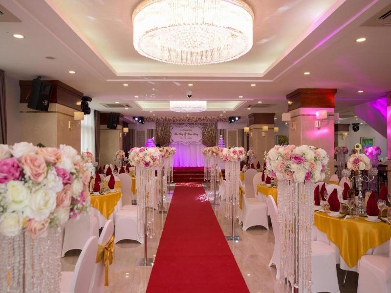 Royal Palace Hotel