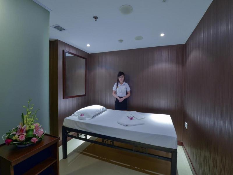 Aristo International Hotel