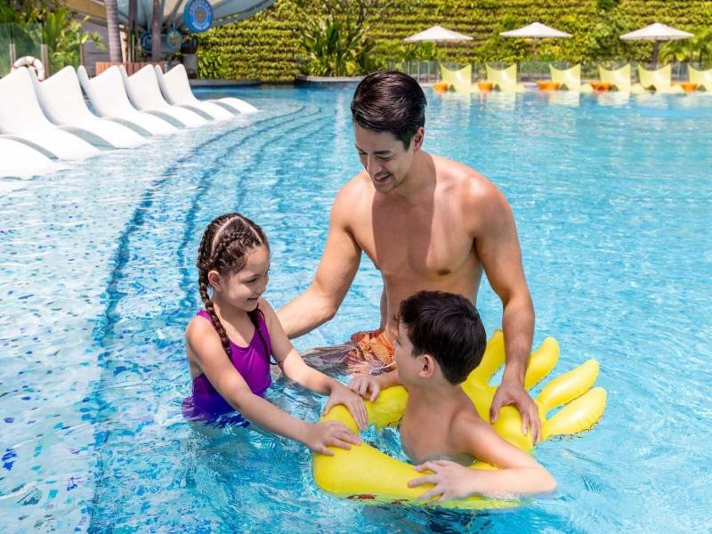 Sheraton Manila Hotel image