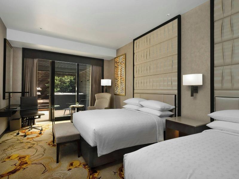 Sheraton Manila Hotel image