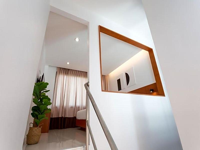 Barayan Place image