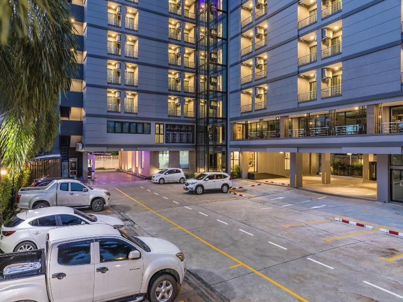 Livotel Hotel Hua Mak Bangkok image