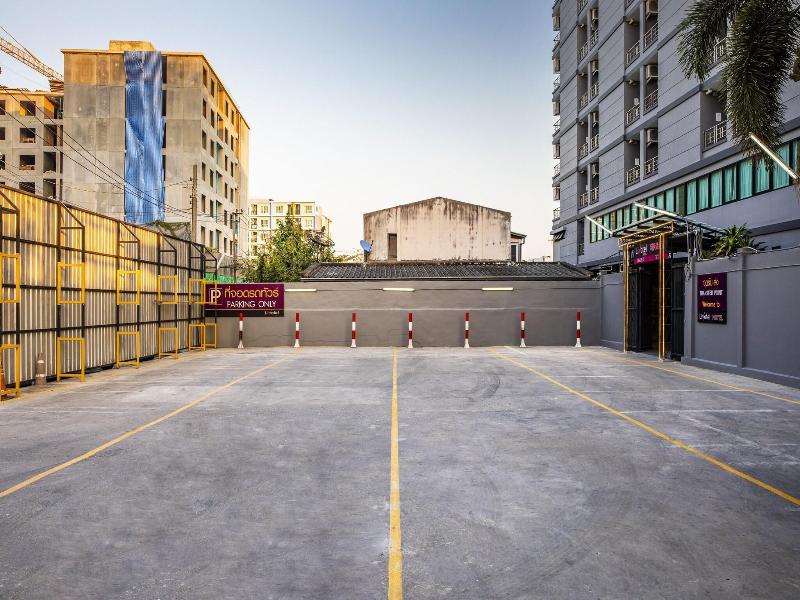 Livotel Hotel Hua Mak Bangkok image