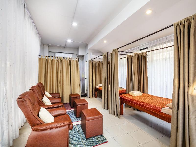 Livotel Hotel Hua Mak Bangkok image