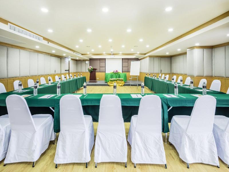 Livotel Hotel Hua Mak Bangkok image