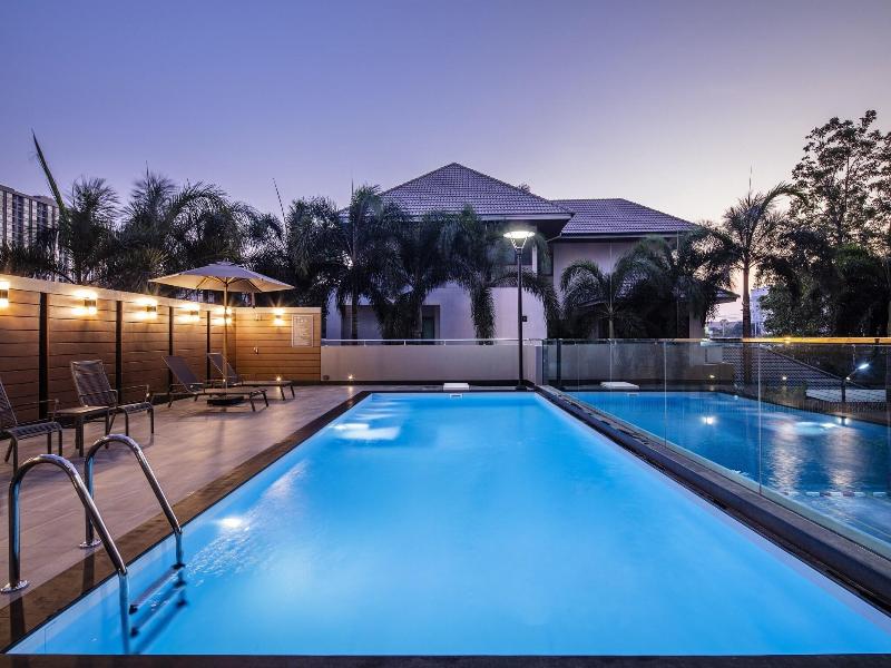Livotel Hotel Hua Mak Bangkok image