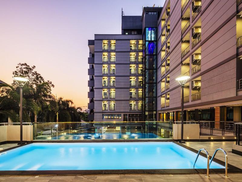 Livotel Hotel Hua Mak Bangkok image