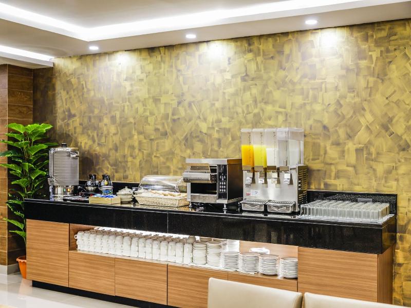 Livotel Hotel Hua Mak Bangkok image