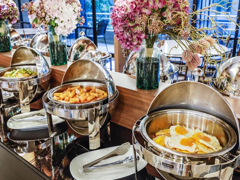 Livotel Hotel Hua Mak Bangkok image