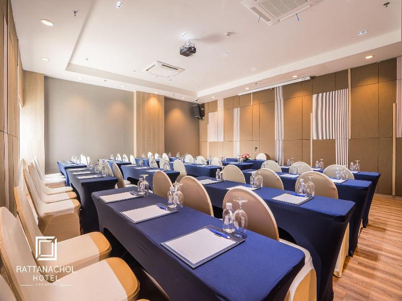Rattanachol Hotel image