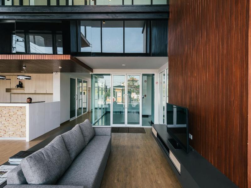 Mt Park Residence image