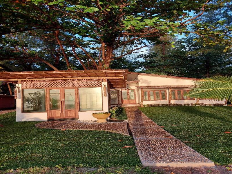 Lanta Island Resort image