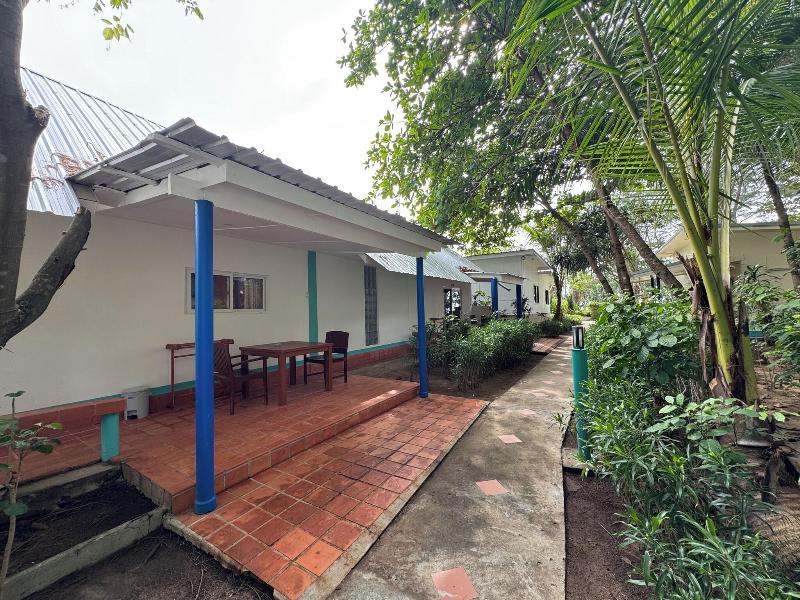 Lanta Island Resort image