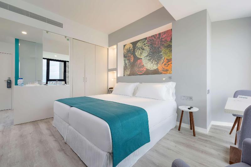 Stay in style at Occidental Las Palmas