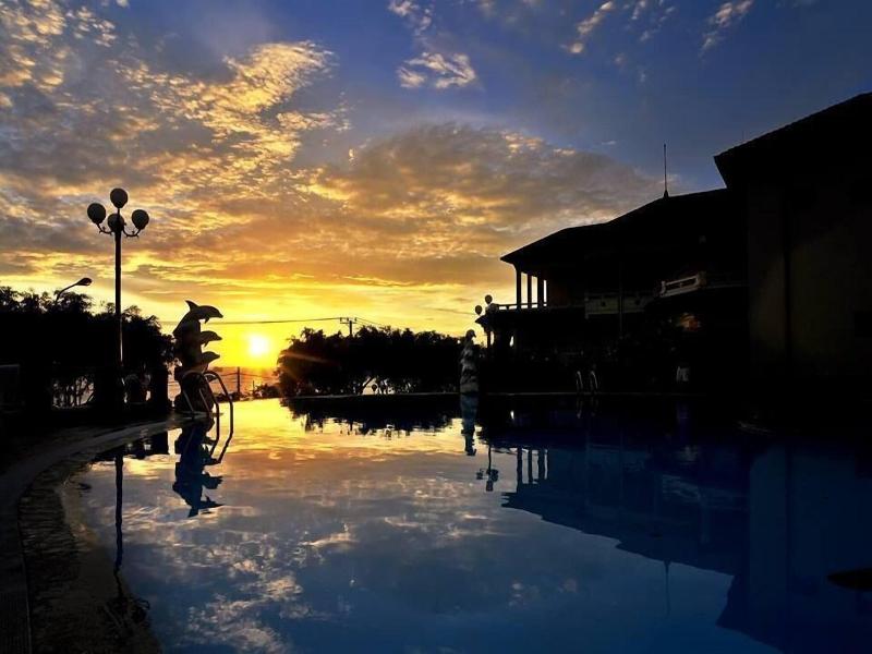 Beachfront Hotel image