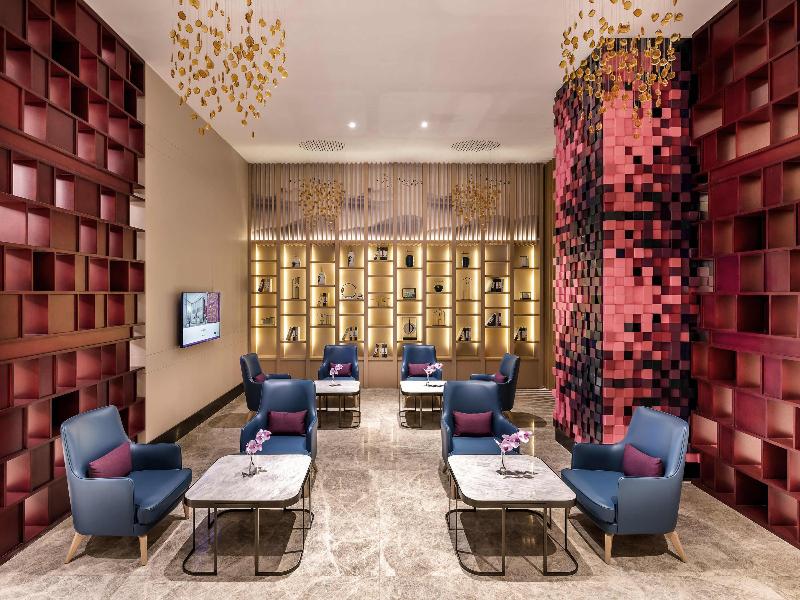 Mercure Chengdu Huapaifang image
