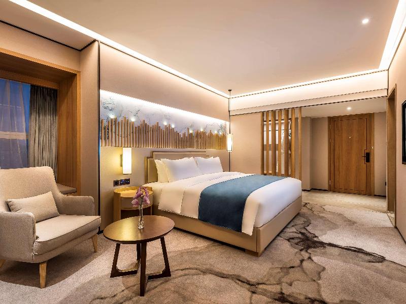 Mercure Chengdu Huapaifang image