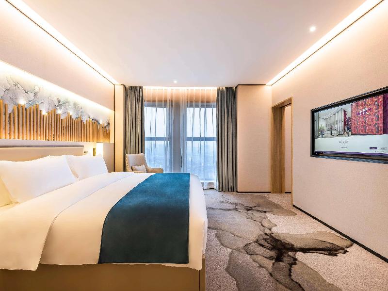 Mercure Chengdu Huapaifang image
