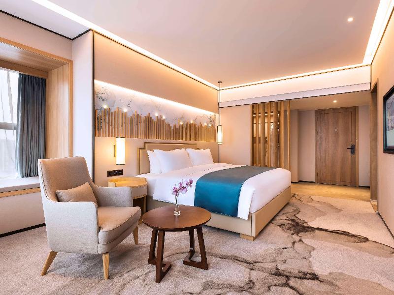 Mercure Chengdu Huapaifang image