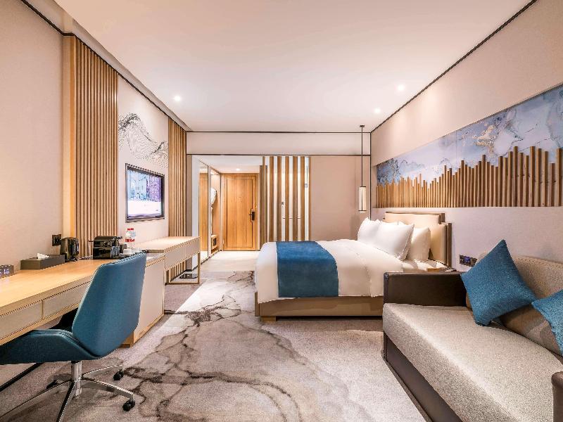 Mercure Chengdu Huapaifang image