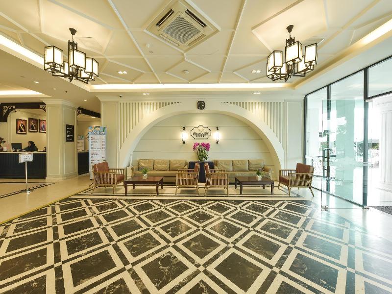 Savanna Hill Resort image