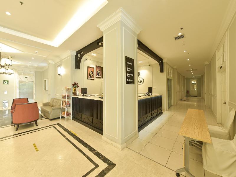 Savanna Hill Resort image