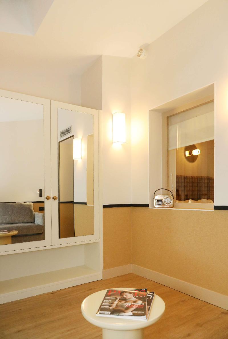 Five Hotel image
