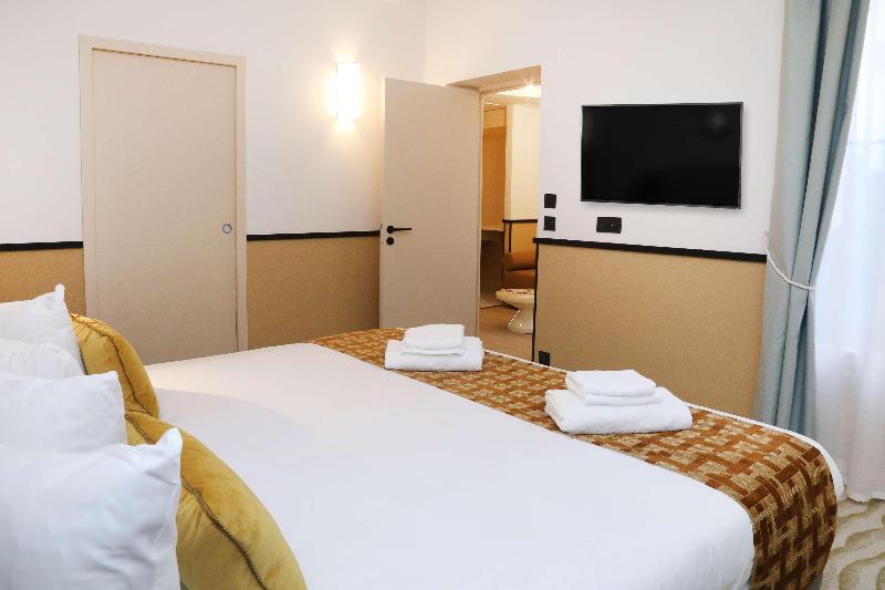 Five Hotel image
