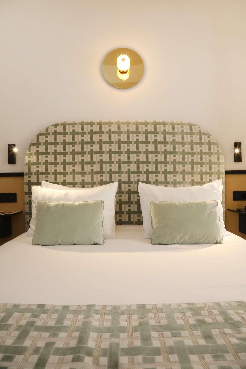 Five Hotel image