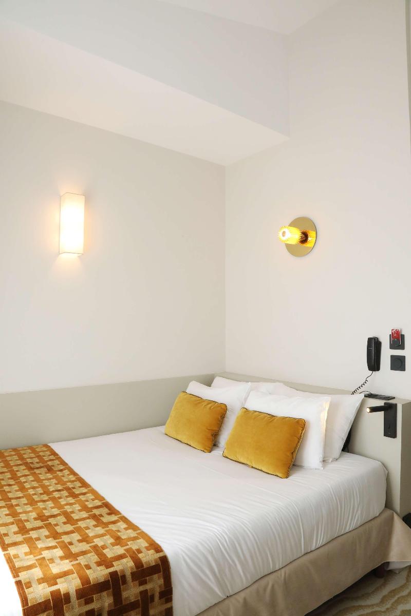 Five Hotel image