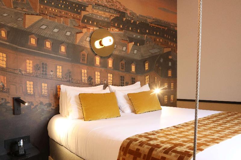 Five Hotel image