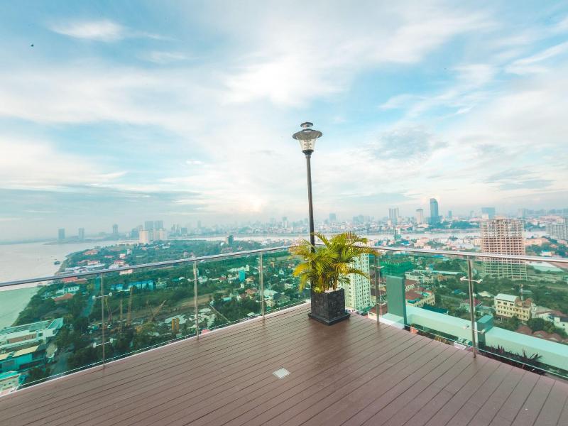 Infinity 28 Condominium image