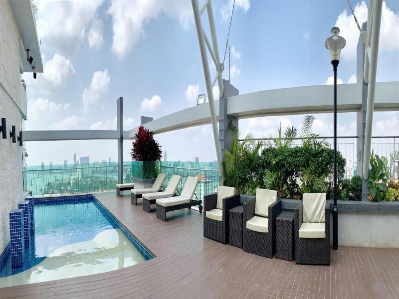 Infinity 28 Condominium image