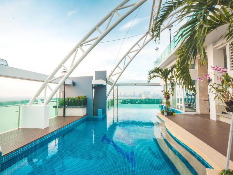 Infinity 28 Condominium image