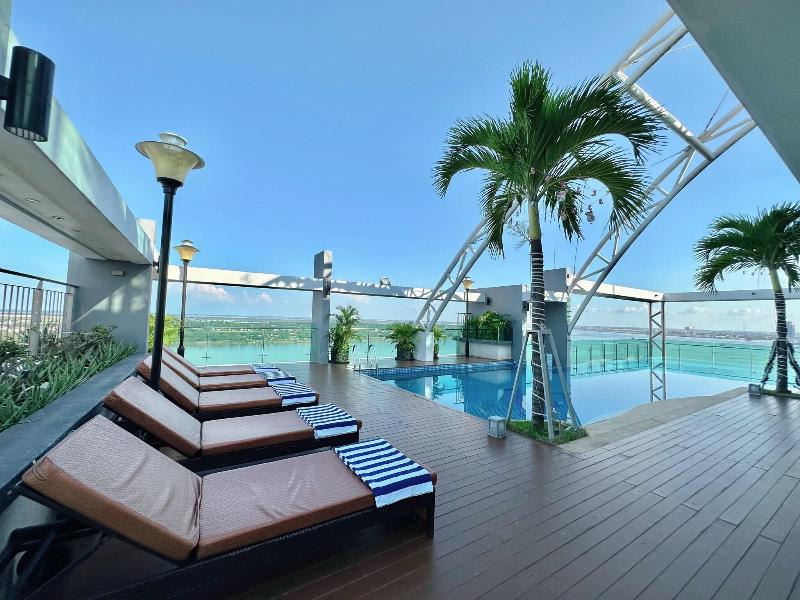 Infinity 28 Condominium image