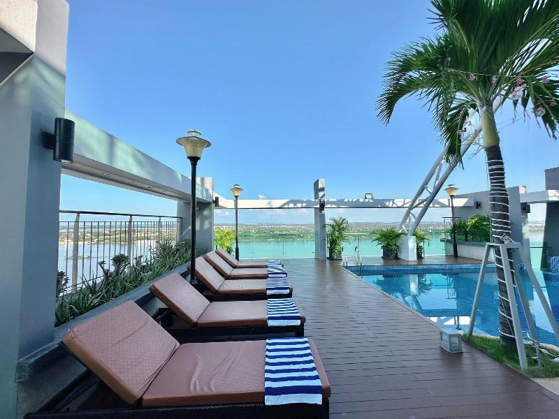 Infinity 28 Condominium image