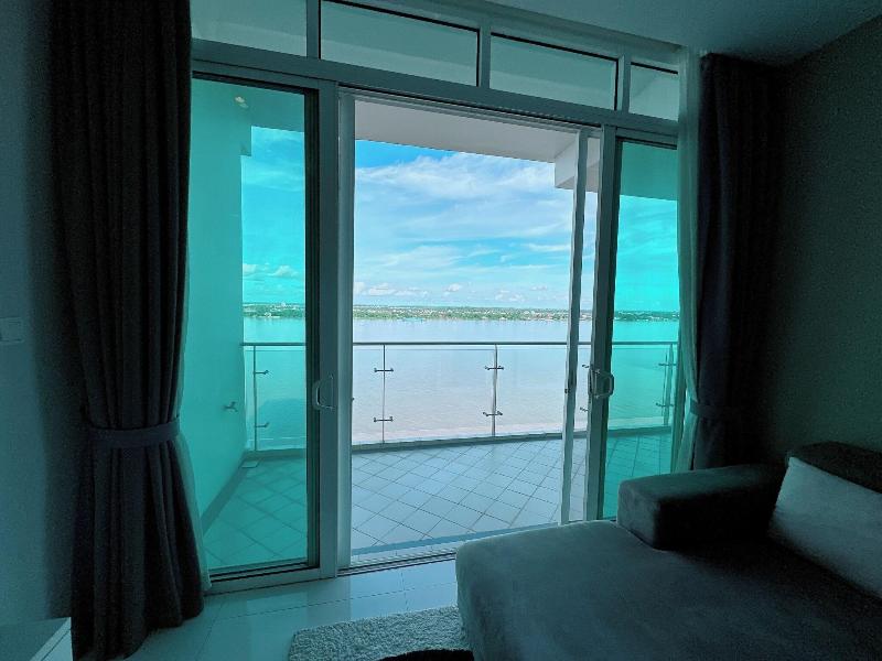 Infinity 28 Condominium image