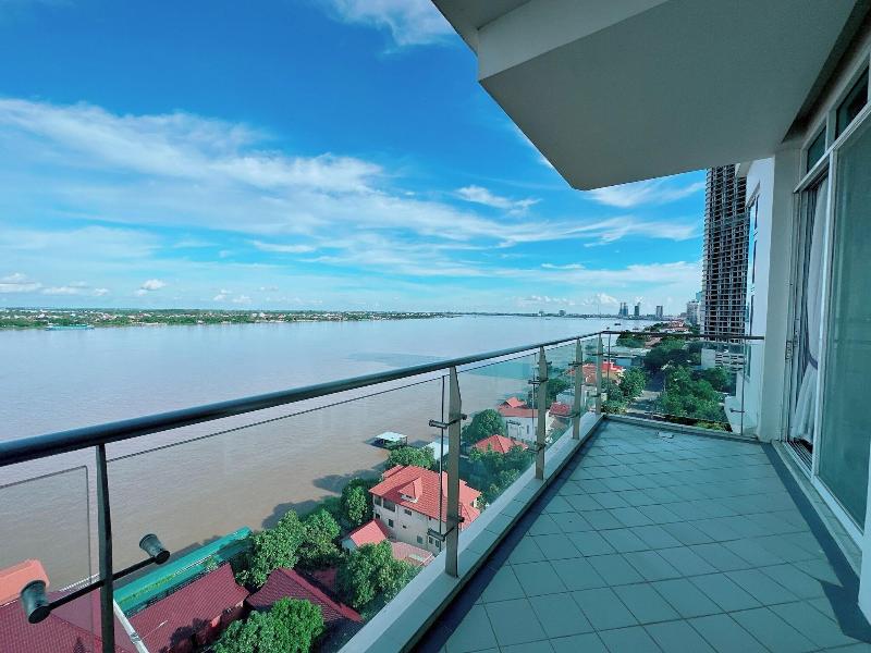 Infinity 28 Condominium image