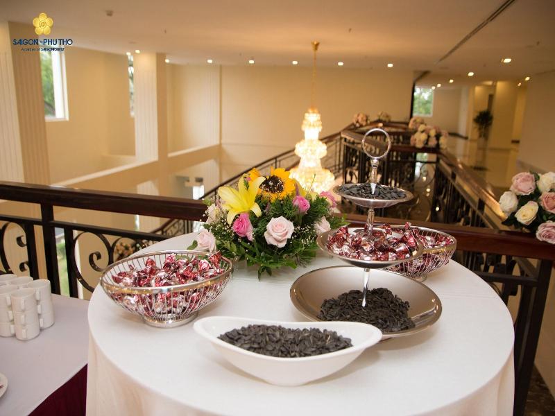 Sai Gon Phu Tho Hotel