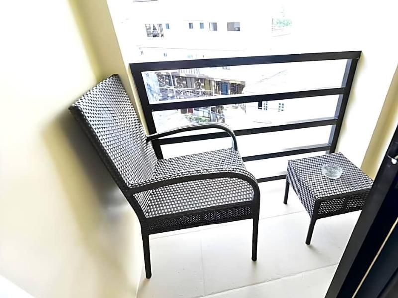 Anahaw Apartments Whitebeach 5