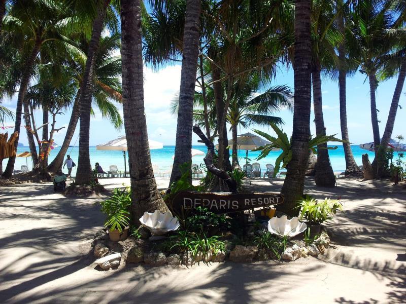 Deparis Beach Resort Boracay